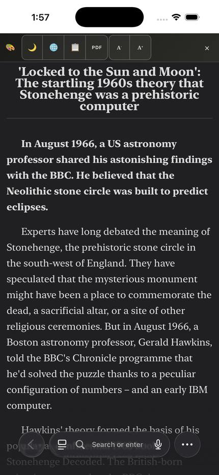 AreaderZ reader view in dark mode on an iPhone: light text on a near-black background.